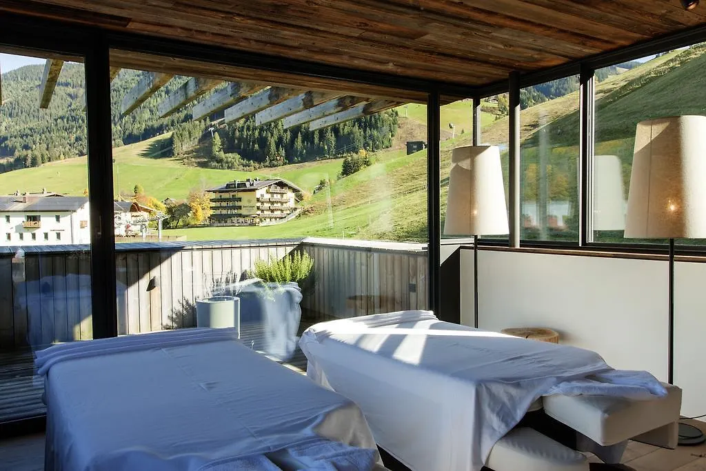 Hotel Wiesergut Saalbach-Hinterglemm